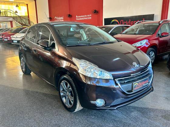 PEUGEOT 208 1.6 GRIFFE 16V FLEX 4P AUTOMÁTICO
